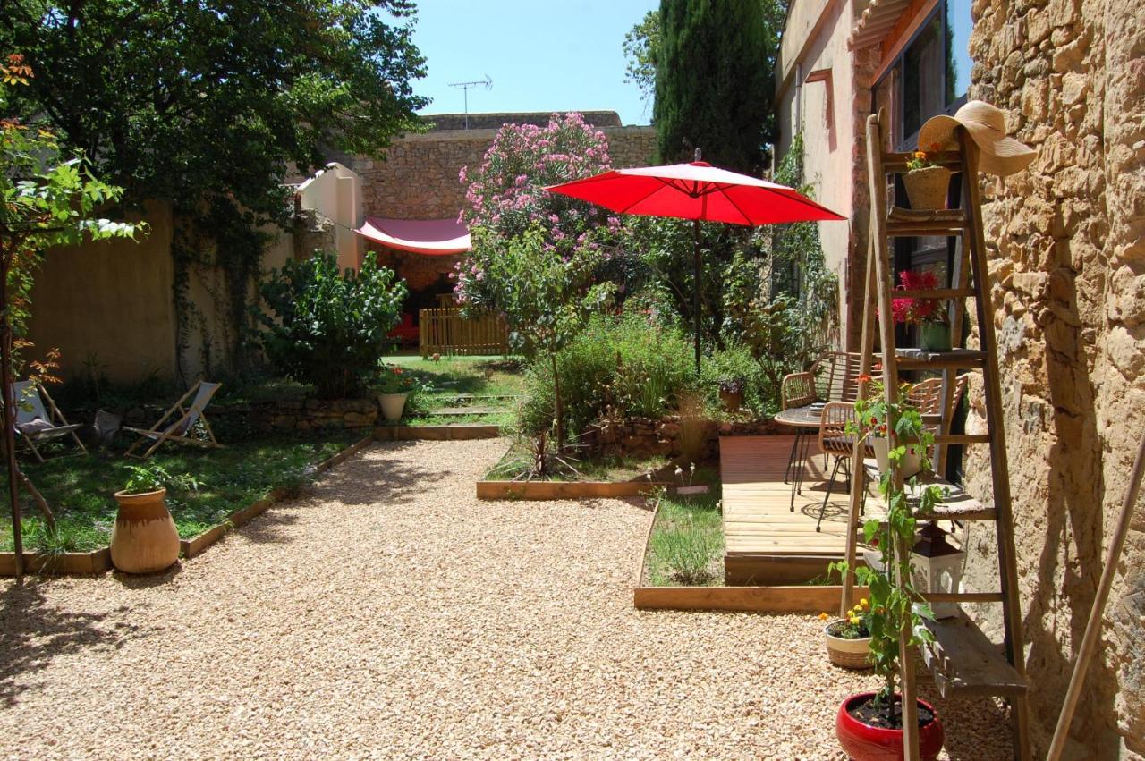 La Bucolique, Chambres Et Jardin D'Hotes Sabran Bagian luar foto