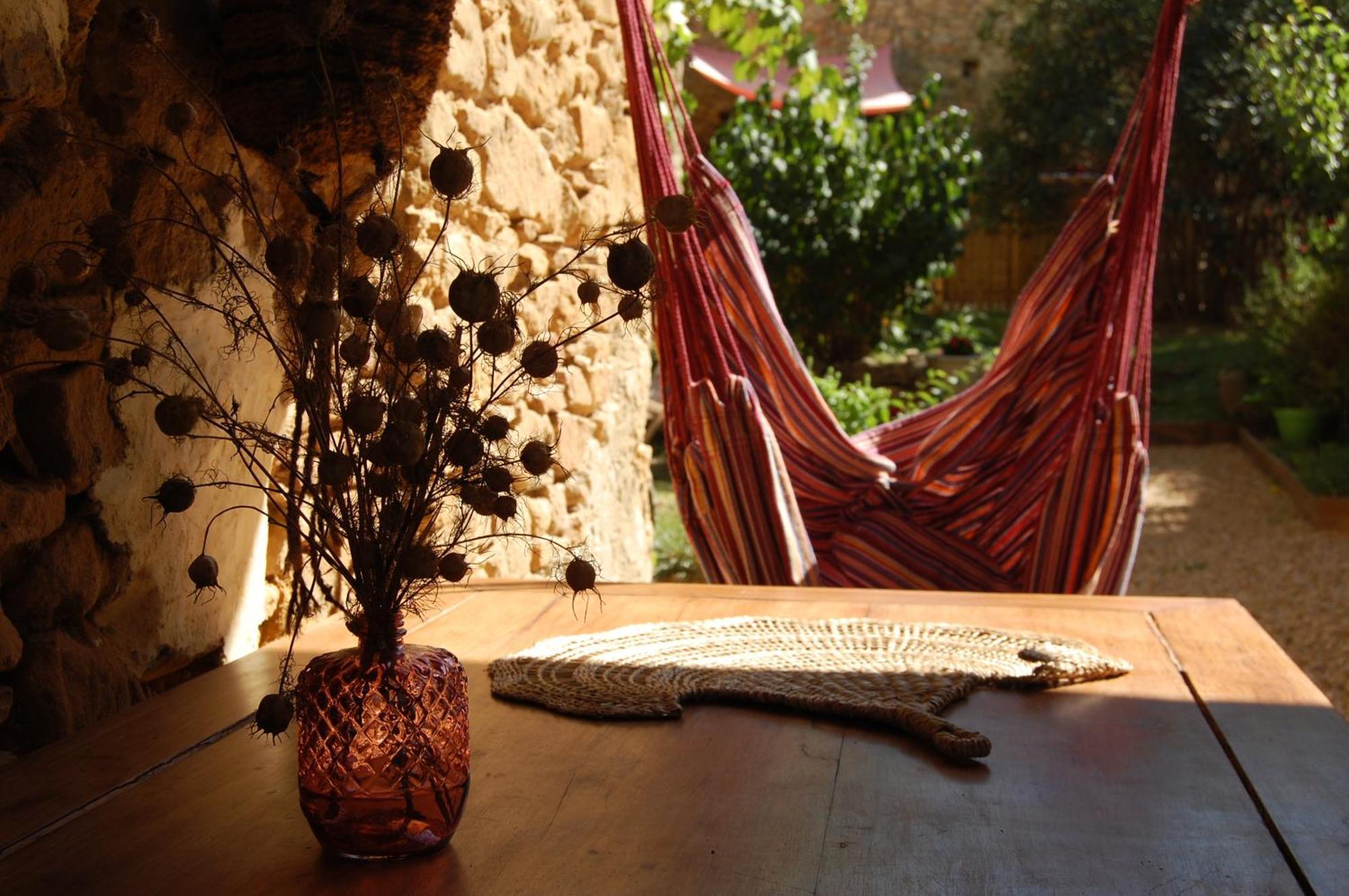 La Bucolique, Chambres Et Jardin D'Hotes Sabran Bagian luar foto