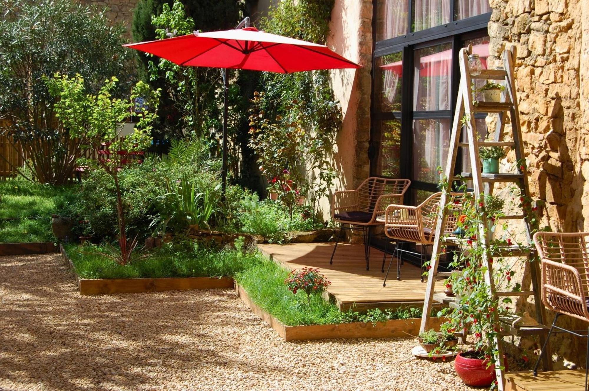 La Bucolique, Chambres Et Jardin D'Hotes Sabran Bagian luar foto