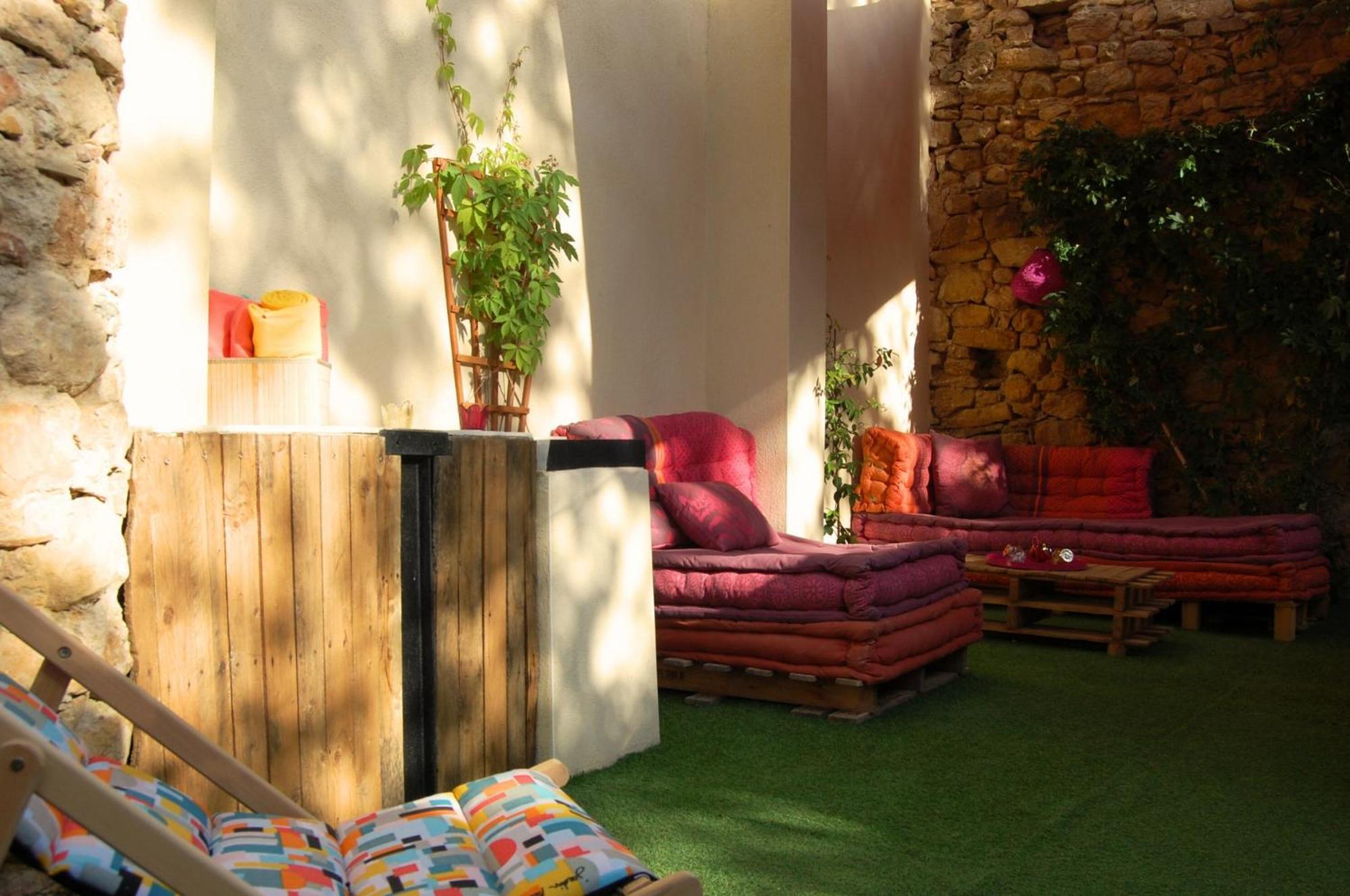La Bucolique, Chambres Et Jardin D'Hotes Sabran Bagian luar foto